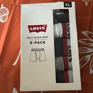 Boys Levi’s boxer brief size XL